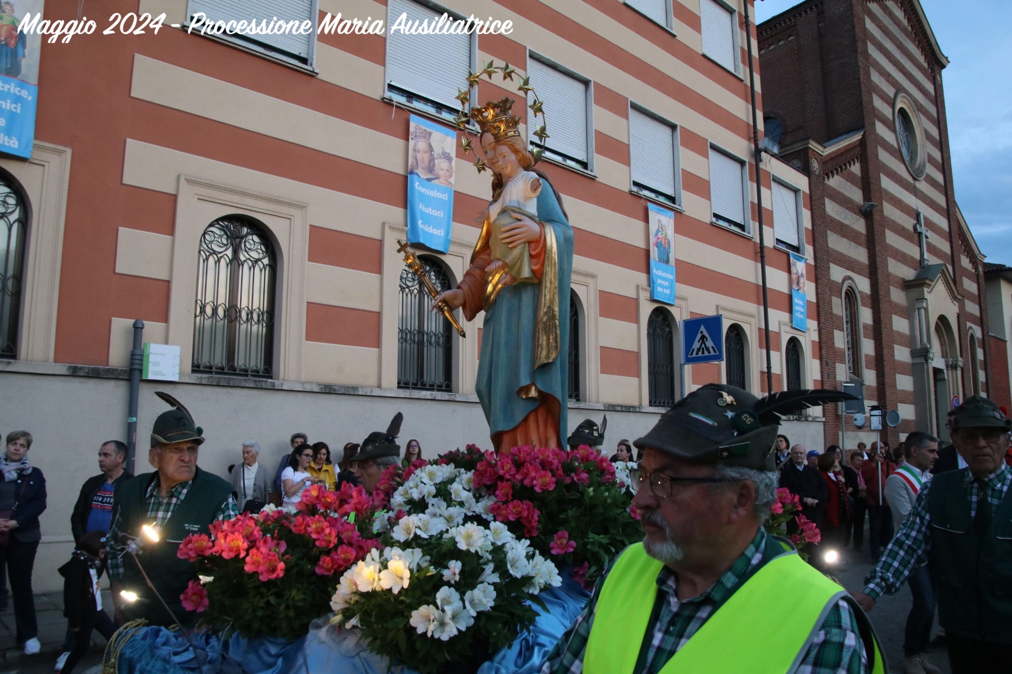 2405_13 Processione Maria Ausiliatrice 4.jpeg
